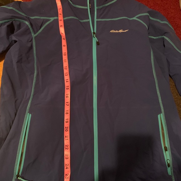 Eddie Bauer - Picture 5 of 8